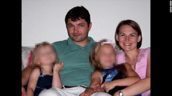 Picture of Russians spies Richard and Cynthia Murphy